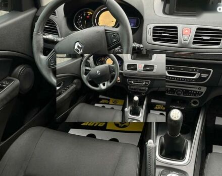 Рено Меган, объемом двигателя 1.5 л и пробегом 260 тыс. км за 7200 $, фото 14 на Automoto.ua