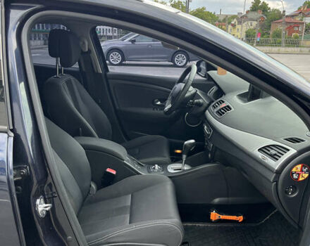 Рено Меган, объемом двигателя 1.46 л и пробегом 275 тыс. км за 7000 $, фото 47 на Automoto.ua
