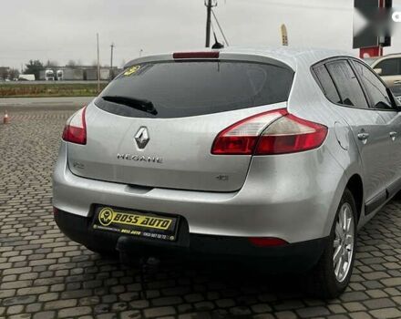Рено Меган, объемом двигателя 1.5 л и пробегом 260 тыс. км за 7200 $, фото 6 на Automoto.ua