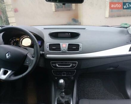 Рено Меган, объемом двигателя 1.6 л и пробегом 180 тыс. км за 6899 $, фото 9 на Automoto.ua