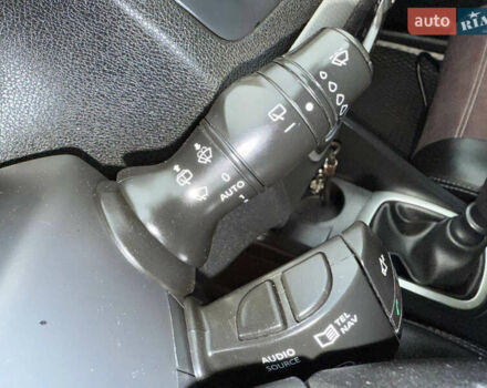 Рено Меган, объемом двигателя 1.5 л и пробегом 278 тыс. км за 6400 $, фото 52 на Automoto.ua