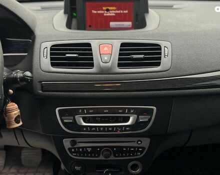 Рено Меган, объемом двигателя 1.5 л и пробегом 260 тыс. км за 7200 $, фото 23 на Automoto.ua