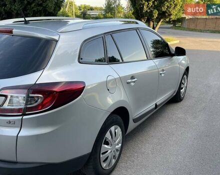 Рено Меган, объемом двигателя 1.5 л и пробегом 220 тыс. км за 7650 $, фото 2 на Automoto.ua