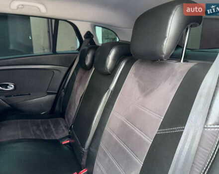Рено Меган, объемом двигателя 1.5 л и пробегом 278 тыс. км за 6400 $, фото 59 на Automoto.ua