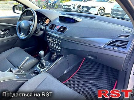 Рено Меган, объемом двигателя 1.5 л и пробегом 200 тыс. км за 7300 $, фото 7 на Automoto.ua