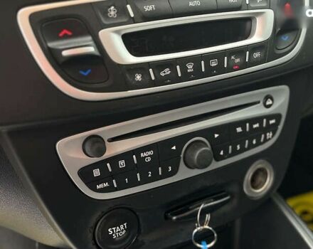 Рено Меган, объемом двигателя 1.5 л и пробегом 260 тыс. км за 7200 $, фото 24 на Automoto.ua