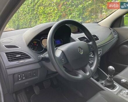 Рено Меган, объемом двигателя 1.46 л и пробегом 265 тыс. км за 6600 $, фото 12 на Automoto.ua