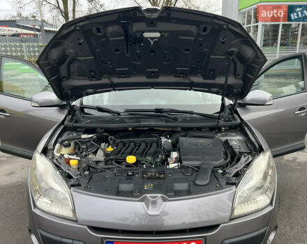 Рено Меган, объемом двигателя 1.6 л и пробегом 216 тыс. км за 6800 $, фото 53 на Automoto.ua