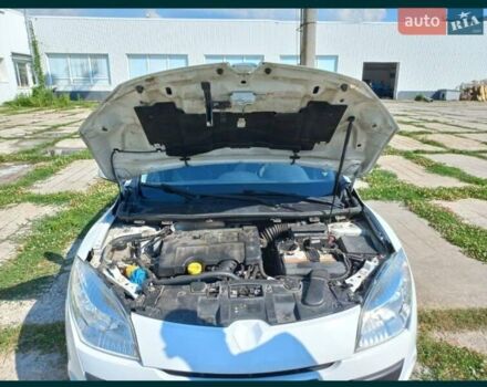 Рено Меган, объемом двигателя 1.4 л и пробегом 185 тыс. км за 6400 $, фото 4 на Automoto.ua
