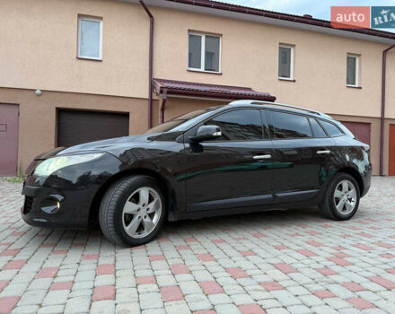 Рено Меган, объемом двигателя 1.5 л и пробегом 278 тыс. км за 6400 $, фото 3 на Automoto.ua