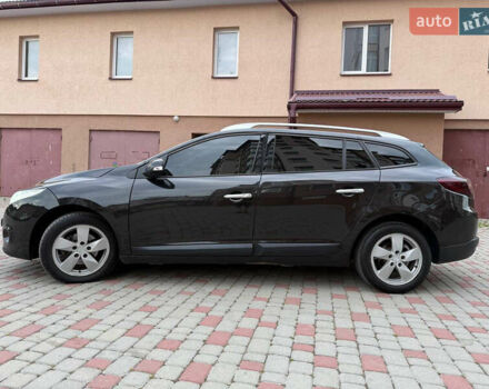 Рено Меган, объемом двигателя 1.5 л и пробегом 278 тыс. км за 6400 $, фото 5 на Automoto.ua