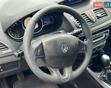 Рено Меган, объемом двигателя 1.6 л и пробегом 216 тыс. км за 6800 $, фото 27 на Automoto.ua