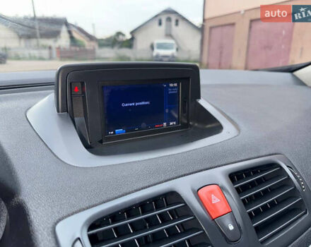 Рено Меган, объемом двигателя 1.5 л и пробегом 278 тыс. км за 6400 $, фото 51 на Automoto.ua