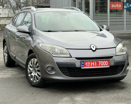 Рено Меган, объемом двигателя 1.6 л и пробегом 216 тыс. км за 6800 $, фото 1 на Automoto.ua