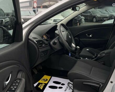 Рено Меган, объемом двигателя 1.5 л и пробегом 260 тыс. км за 7200 $, фото 16 на Automoto.ua