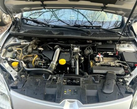 Рено Меган, объемом двигателя 15 л и пробегом 330 тыс. км за 6700 $, фото 5 на Automoto.ua