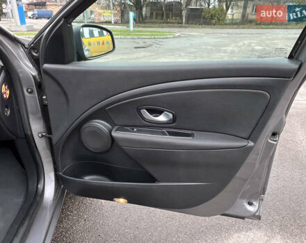 Рено Меган, объемом двигателя 1.6 л и пробегом 216 тыс. км за 6800 $, фото 43 на Automoto.ua