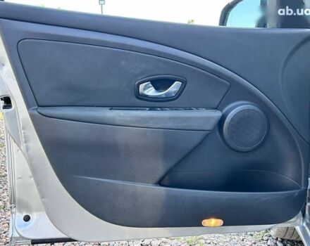 Рено Меган, объемом двигателя 1.5 л и пробегом 200 тыс. км за 7300 $, фото 11 на Automoto.ua