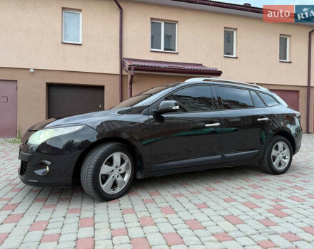 Рено Меган, объемом двигателя 1.5 л и пробегом 278 тыс. км за 6400 $, фото 2 на Automoto.ua