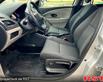 Рено Меган, об'ємом двигуна 1.6 л та пробігом 164 тис. км за 6799 $, фото 6 на Automoto.ua