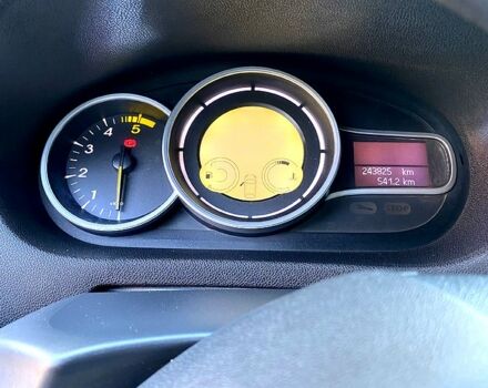 Рено Меган, об'ємом двигуна 1.5 л та пробігом 243 тис. км за 7400 $, фото 7 на Automoto.ua
