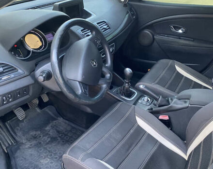 Рено Меган, об'ємом двигуна 1.46 л та пробігом 243 тис. км за 7400 $, фото 32 на Automoto.ua