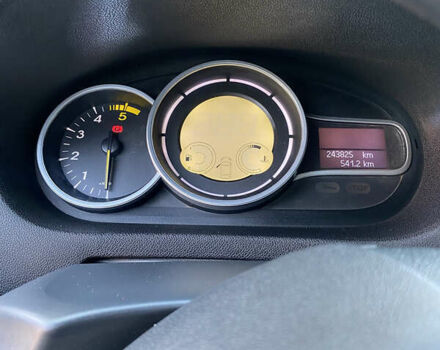 Рено Меган, об'ємом двигуна 1.46 л та пробігом 243 тис. км за 7400 $, фото 33 на Automoto.ua