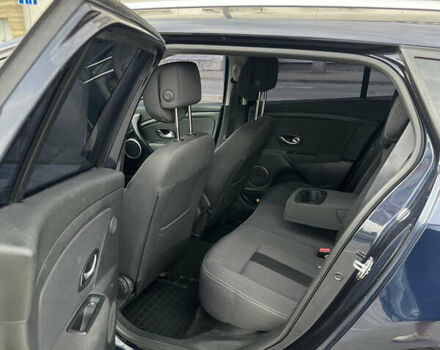 Рено Меган, объемом двигателя 1.46 л и пробегом 275 тыс. км за 7000 $, фото 40 на Automoto.ua