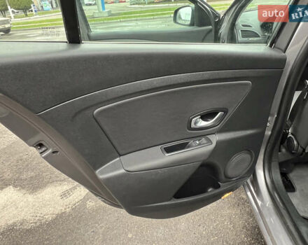 Рено Меган, объемом двигателя 1.6 л и пробегом 216 тыс. км за 6800 $, фото 38 на Automoto.ua
