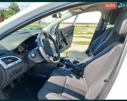 Рено Меган, объемом двигателя 1.4 л и пробегом 185 тыс. км за 6400 $, фото 7 на Automoto.ua