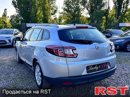 Рено Меган, объемом двигателя 1.5 л и пробегом 200 тыс. км за 7300 $, фото 4 на Automoto.ua
