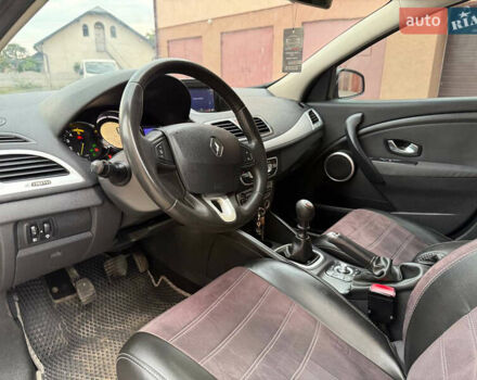 Рено Меган, объемом двигателя 1.5 л и пробегом 278 тыс. км за 6400 $, фото 43 на Automoto.ua