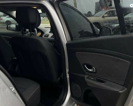 Рено Меган, объемом двигателя 1.5 л и пробегом 260 тыс. км за 7200 $, фото 11 на Automoto.ua