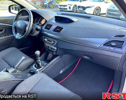 Рено Меган, объемом двигателя 1.5 л и пробегом 200 тыс. км за 7300 $, фото 13 на Automoto.ua
