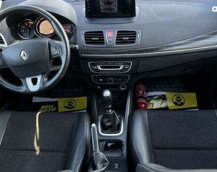 Рено Меган, объемом двигателя 1.5 л и пробегом 208 тыс. км за 7800 $, фото 8 на Automoto.ua