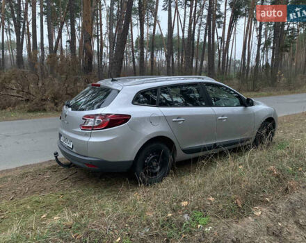 Рено Меган, объемом двигателя 1.5 л и пробегом 210 тыс. км за 7800 $, фото 11 на Automoto.ua