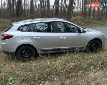 Рено Меган, объемом двигателя 1.5 л и пробегом 210 тыс. км за 7800 $, фото 10 на Automoto.ua