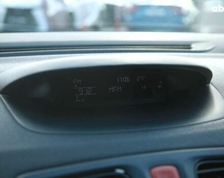 Рено Меган, объемом двигателя 0 л и пробегом 211 тыс. км за 8000 $, фото 14 на Automoto.ua