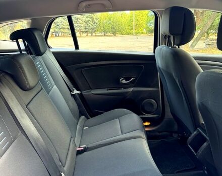 Рено Меган, объемом двигателя 1.6 л и пробегом 236 тыс. км за 7000 $, фото 6 на Automoto.ua