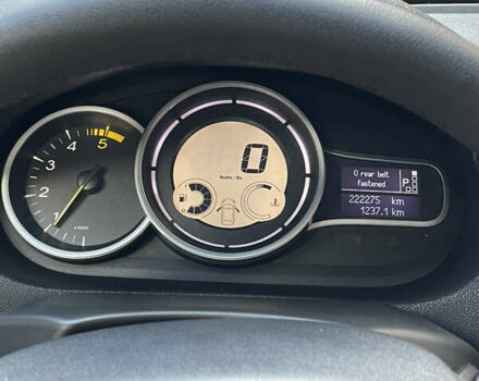 Рено Меган, объемом двигателя 1.46 л и пробегом 222 тыс. км за 7300 $, фото 15 на Automoto.ua