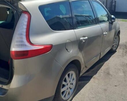 Рено Меган, объемом двигателя 1.46 л и пробегом 250 тыс. км за 7500 $, фото 8 на Automoto.ua