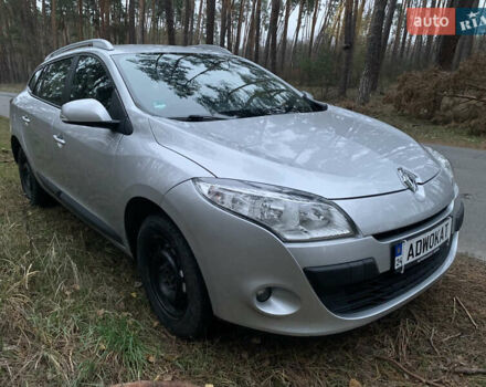 Рено Меган, объемом двигателя 1.5 л и пробегом 210 тыс. км за 7800 $, фото 8 на Automoto.ua