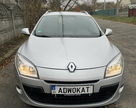 Рено Меган, объемом двигателя 1.5 л и пробегом 210 тыс. км за 7800 $, фото 2 на Automoto.ua