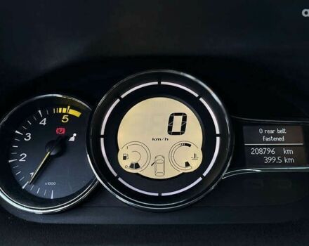 Рено Меган, объемом двигателя 1.5 л и пробегом 208 тыс. км за 7800 $, фото 10 на Automoto.ua