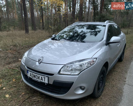 Рено Меган, объемом двигателя 1.5 л и пробегом 210 тыс. км за 7800 $, фото 9 на Automoto.ua
