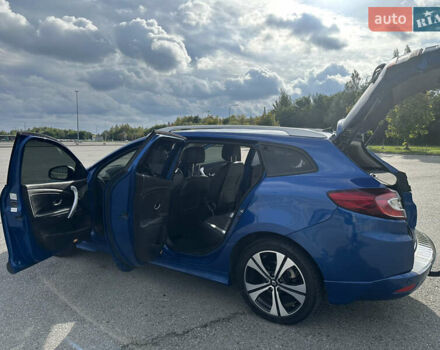 Рено Меган, объемом двигателя 1.5 л и пробегом 229 тыс. км за 8300 $, фото 13 на Automoto.ua