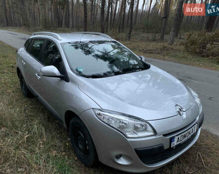 Рено Меган, объемом двигателя 1.5 л и пробегом 210 тыс. км за 7800 $, фото 7 на Automoto.ua