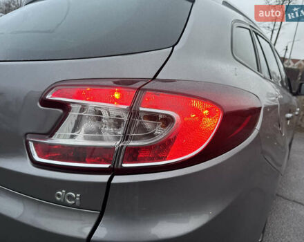 Рено Меган, объемом двигателя 1.5 л и пробегом 220 тыс. км за 9800 $, фото 14 на Automoto.ua