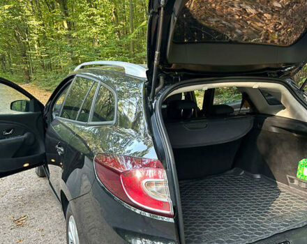 Рено Меган, объемом двигателя 1.5 л и пробегом 350 тыс. км за 7000 $, фото 5 на Automoto.ua