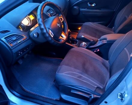 Рено Меган, объемом двигателя 1.5 л и пробегом 295 тыс. км за 6999 $, фото 2 на Automoto.ua